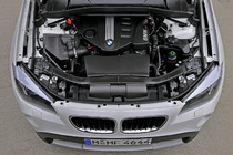 BMW X1 3リッターエンジン