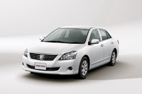 トヨタ「プレミオ/アリオン」、1.5L車の燃費向上でエコカー減税75%達成!