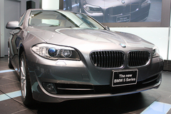 BMW 新型 5シリーズ セダン「535i」フロントマスク