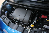 トヨタ アイゴ 1リッター エンジン