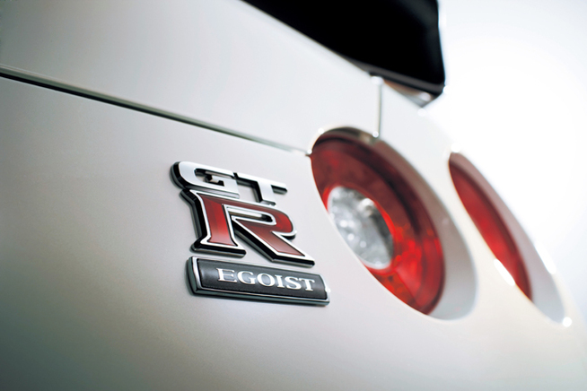   日産 GT-R 2011年モデル(マイナーチェンジ型)　「GT-R EGOIST」 R...