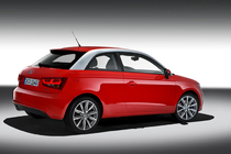 「Audi A1」　リアビュー　画像