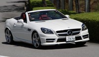ターゲットは30～40歳！？ 戦略的価格で勝負に出たオープンカー【メルセデス・ベンツSLK試乗記】