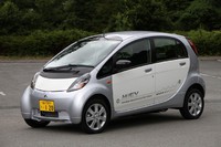 小さい電池を搭載し、差別化完了！【三菱i-MiEV（アイ・ミーブ）試乗記】