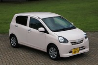 軽自動車の本質を磨き抜くと、超低燃費と低価格【ダイハツ ミラ イース試乗記】