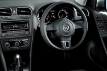 新型VWゴルフTSIトレンドラインBlueMotionテクノロジー