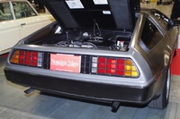 夢のタイムマシン・カーは、旧車でも現役バリバリ!?(ノスタルジック2daysレポート)デロリアン D...