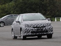 トヨタ ミライ(MIRAI)先行開発車 トヨタFCV(燃料電池車)試乗評価
水素が燃料、排出は水だ...