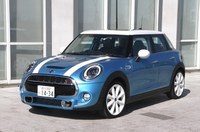 ミニ ミニクーパー(MINI Cooper)5ドア試乗記・評価
売れるのは分かるが、5ドアはミニな...