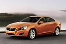 ボルボのスタイリッシュセダン 新型「S60」が世界初登場！　最新の安全装備とダイナミックな走りを手に...