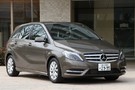 メルセデス・ベンツBクラス試乗評価【メルセデスのデフレ対応? 低燃費&高い安全性能でお買い得な価格を...