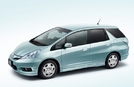 ホンダ フィット シャトル/フィット シャトル ハイブリッド新車情報
ライバル、カローラ・フィール...