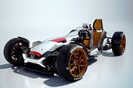 ホンダ Project 2&4 powered by RC213V
クルマとオートバイが合体!?...