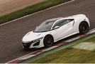 ホンダNSX新車情報・購入ガイド
新たなスーパースポーツカー像を提案する3モータースポーツハイブリ...