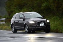 アウディ Q7 走り