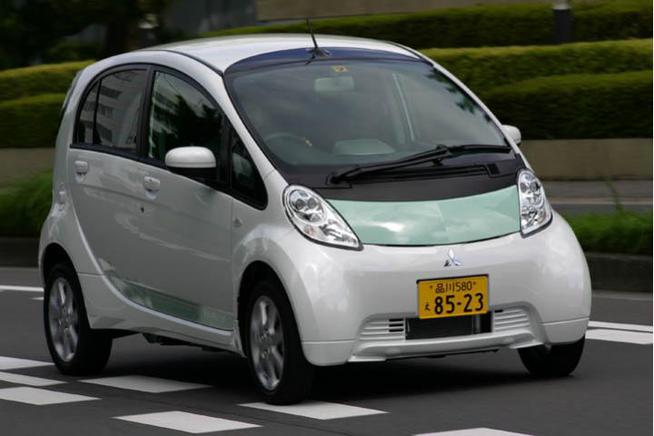   ついに登場した量産市販電気自動車i-MiEV(アイ・ミーブ) 　三菱 i-MiEV(ア...