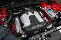 アウディ S4 アバント 3リッターV6スーパーチャージャーエンジン