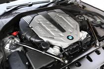 BMW 7シリーズ 4.4リッターV8ターボエンジン