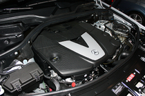 メルセデスベンツ ML350 BlueTEC 4MATIC　排出ガス処理システム「BlueTEC(ブルーテック)」を採用したV6 3.0リッター 直噴ターボディーゼルエンジン