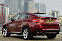 BMW X6 リヤビュー