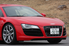 アウディ R8 5.2FSIクワトロ フロントマスク