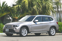 BMW X1 フロントビュー