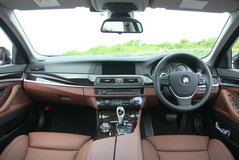 BMW 5シリーズ インテリア