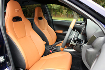 スバル 新型 インプレッサ WRX STI Aライン(4ドア/プレミアムタンインテリア) フロントシート