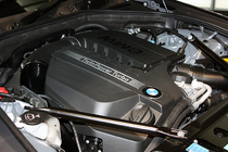 BMW 新型 5シリーズ セダン「535i」直6 3.0リッター 直噴+ツイン・スクロール・ターボエンジン