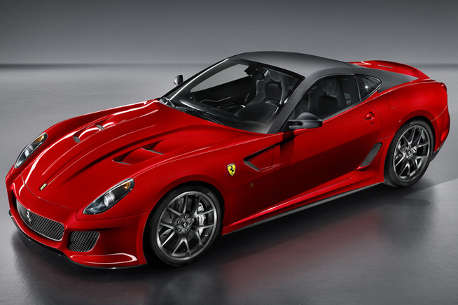 サーキット専用モデルの公道仕様 　フェラーリは、史上最速のV12エンジン搭載モデル「599GTO」を...
