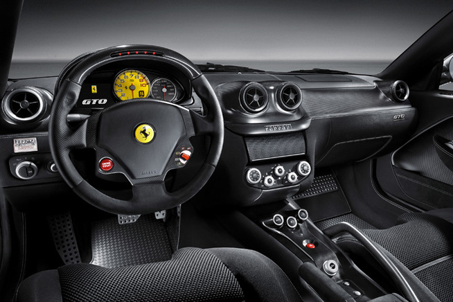 史上最速のV12フェラーリ「599GTO」は世界限定599台...