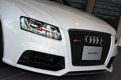 「Audi RS5」　専用フロントグリル