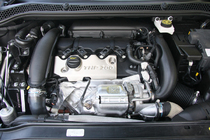 プジョー 新型 RCZ LHD 6MT 1.6リッター ハイプレッシャーターボエンジン