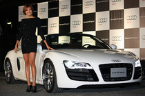 『New Audi R8 Spyder Special Event"Feel the Breeze"』