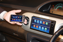 「トヨタ スマートセンター」　スマートフォンを用いた新しいテレマティクスサービス「ディスプレイオーディオ」の一例