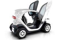 「Renault Twizy」　跳ね上げ式ドア