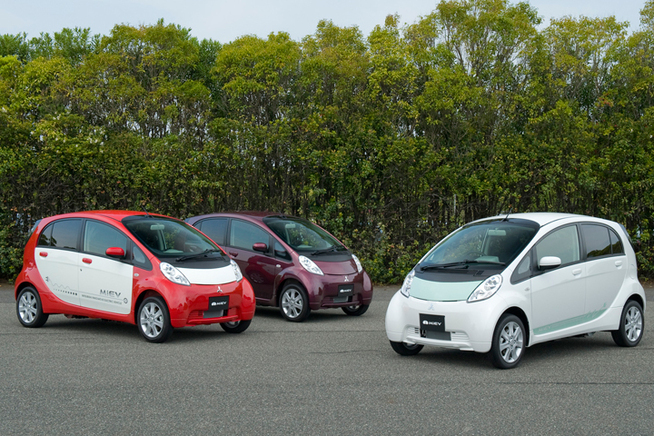 三菱　電気自動車　i-MiEV(アイ・ミーブ) 国内で約3000台を販売 　三菱自動車は、2009年...