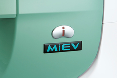 三菱　電気自動車　i-MiEV(アイ・ミーブ)　ロゴマーク