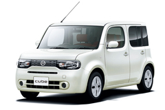 日産 新型 キューブ 特別仕様車「15X/15X FOUR パーティーレッドセレクション」 外観 画像
