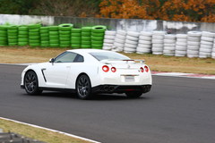 日産 GT-R 2011年モデル サーキット 走り
