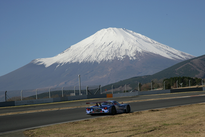 「NISMO FESTIVAL at FUJI SPEEDWAY 2010」 見事な富士山の姿