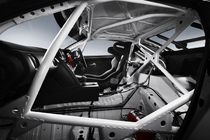 日産 GT-R プロダクションレースカー「NISSAN NISMO GT-R RC」　室内　ロールケージ　画像