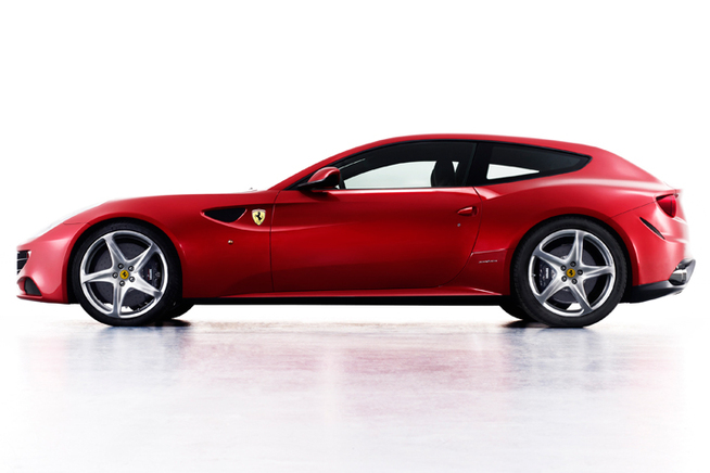 「フェラーリ FF(Ferrari Four)」 2011春のジュネーブショーで正式デビュー予定 　...