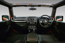 Jeep Wrangler Sport(ジープ ラングラー スポーツ)　室内　インパネ周り　画像