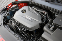 ボルボ S60 ドライブ・イー　1.6リッター直噴ターボエンジン　画像