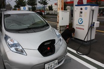 日産　リーフ　電気自動車　松本日産　松本店　急速充電