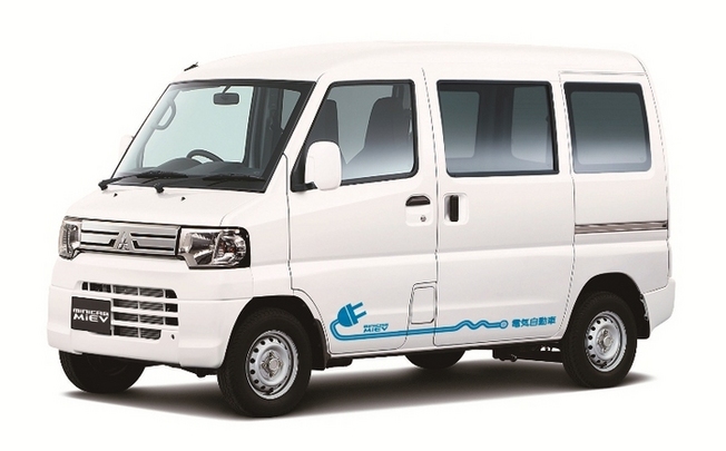 商用車としては、まだまだ高価 　三菱自動車は、軽商用電気自動車『MINICAB-MiEV（ミニキャブ...