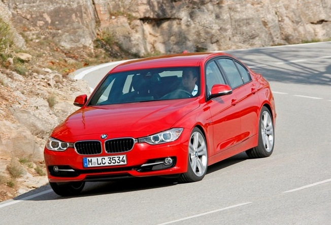 直4、2Lターボ+8速AT搭載！　まずは、欧州仕様の新型BMW3シリーズ概要と画像集！ 　BMWは2...