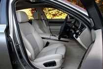 BMW ActiveHybrid 7（アクディブハイブリッド7）