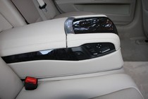 BMW ActiveHybrid 7（アクディブハイブリッド7）